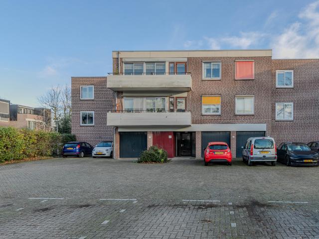 Studio te koop in Alphen Aan Den Rijn, Zuid Holland