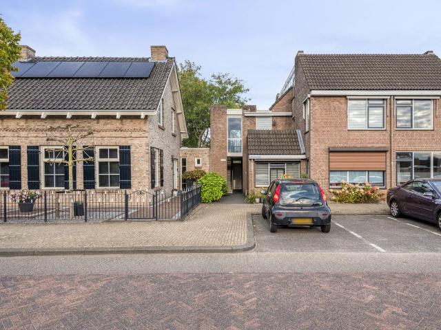 Benedenwoning te koop in Prinsenbeek, Noord Brabant