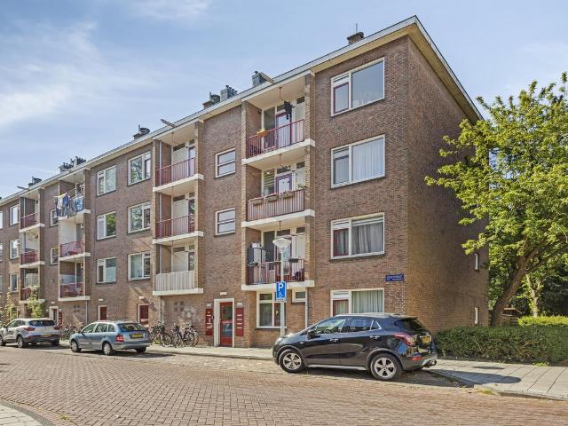 Bovenwoning te koop in Amsterdam, Noord