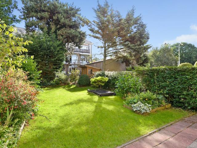 Dubbele Bovenwoning te koop in 's-gravenhage, Uilennest