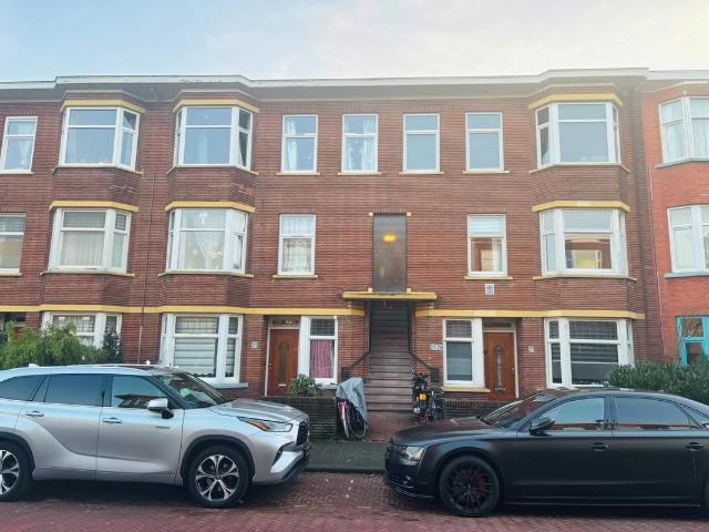 Benedenwoning te koop in Rustenburg en Oostbroek, Zuid Holland