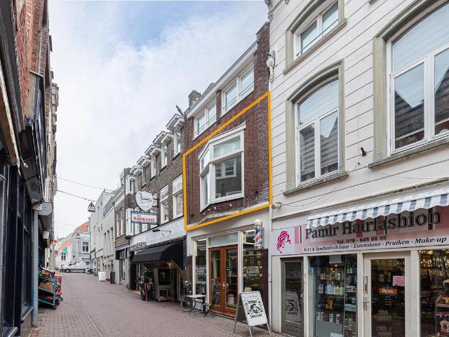 Bovenwoning te koop in Dordrecht Centrum, Dordrecht