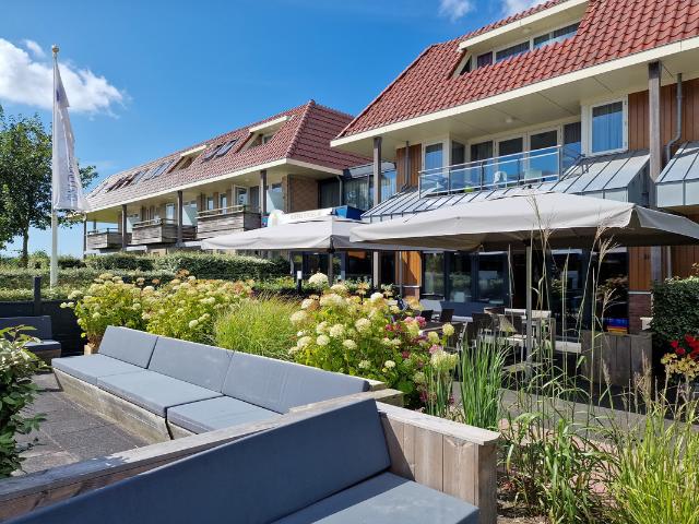 Bovenwoning te koop in Midsland, Friesland