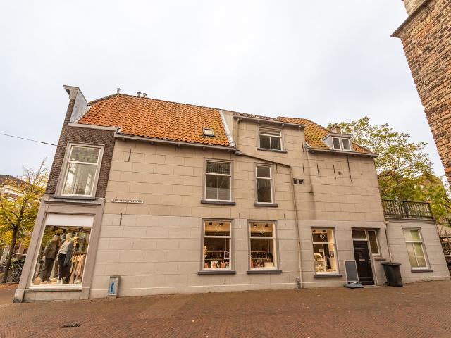 Bovenwoning te koop in Binnenstad, Delft