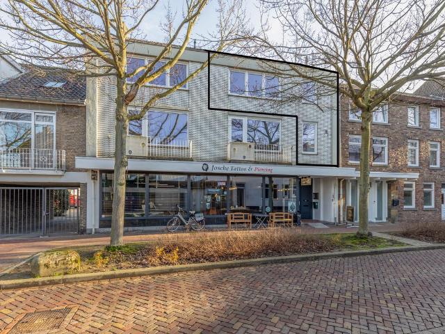 Bovenwoning te koop in Overhoven, Sittard