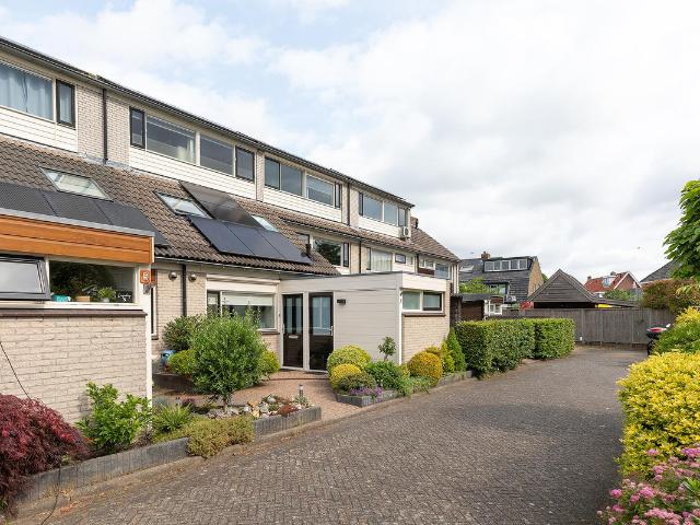 Eengezinswoning te koop in Kortenhoef