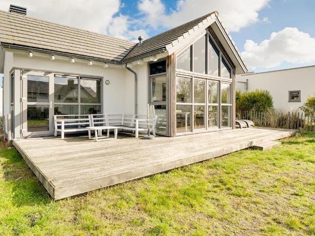 Bungalow te koop in Ouddorp, Zuid Holland