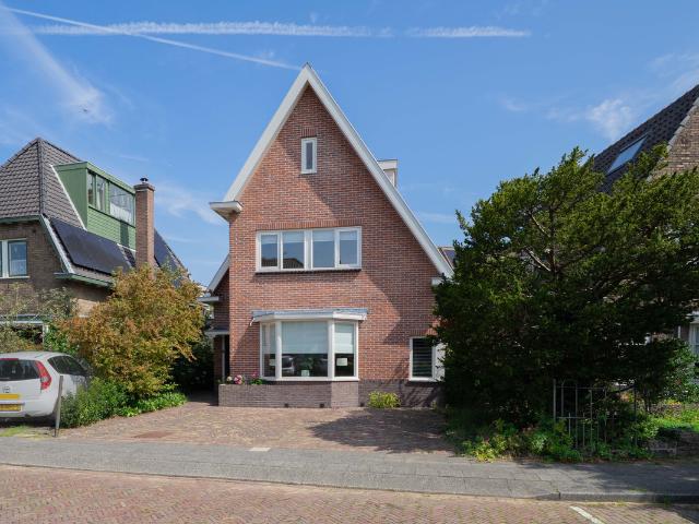 Woning te koop in Beverwijk, Noord Holland
