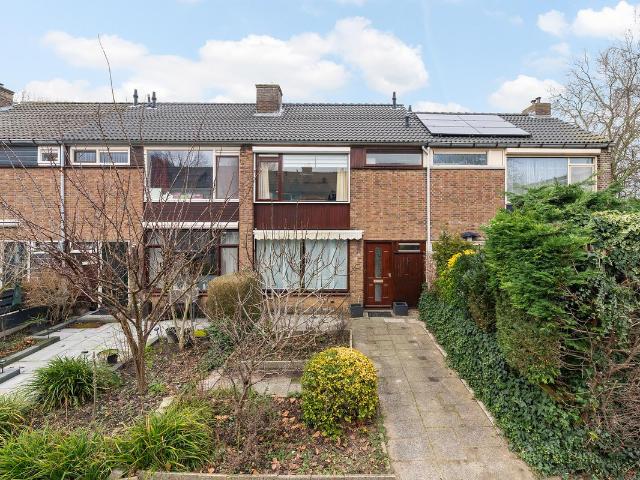 Woning te koop in Schiekamp, Spijkenisse