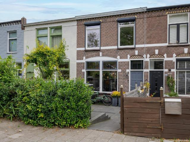 Woning te koop in Krimwijk, Voorschoten