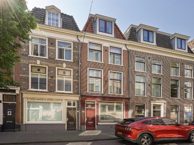 Dubbele Bovenwoning te koop in 's-gravenhage, Kortenbos