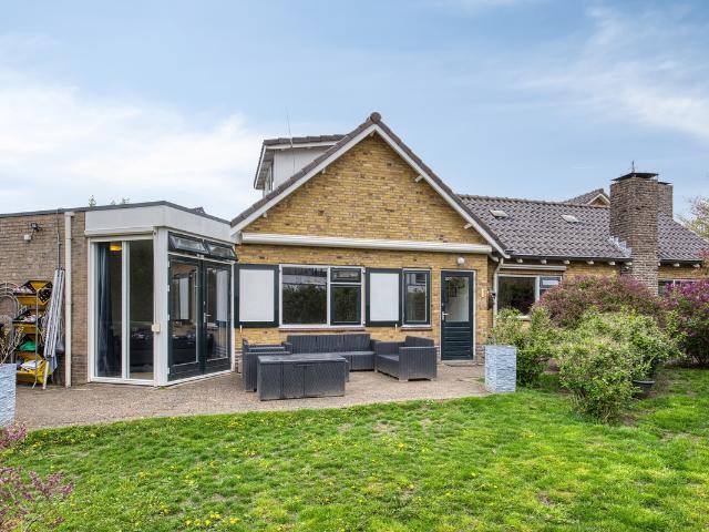 Bungalow te koop in Dreumel, Gelderland