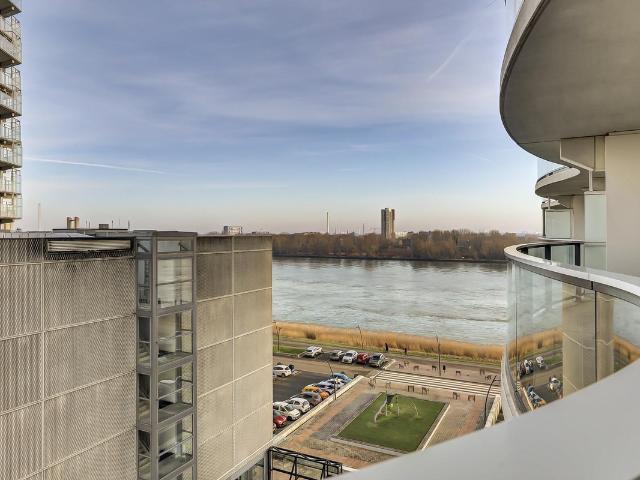 Appartement te koop in De Elementen, Spijkenisse