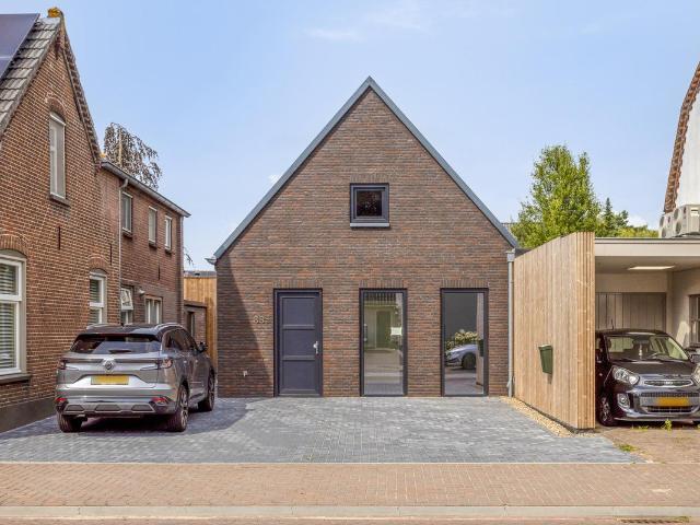 Bungalow te koop in Heeswijk