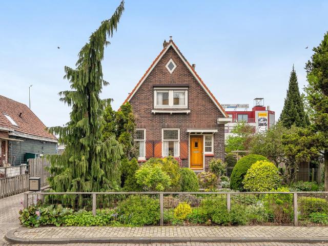 Woonboerderij te koop in Het Lage Land, Rotterdam