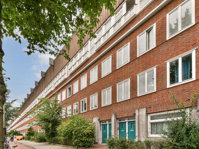 Benedenwoning te koop in Amsterdam, De Baarsjes