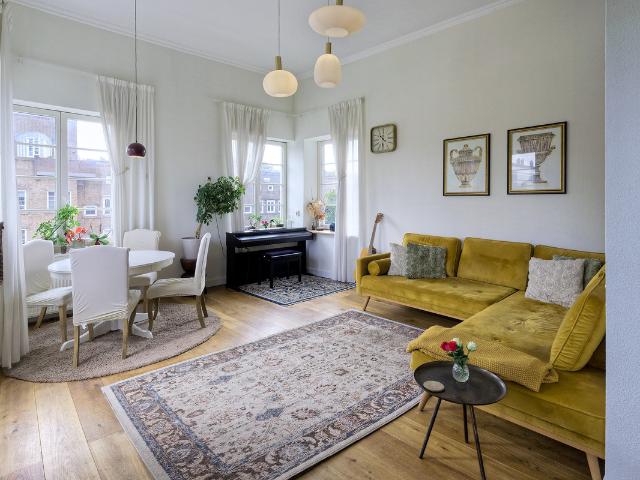 Bovenwoning te koop in West, Amsterdam