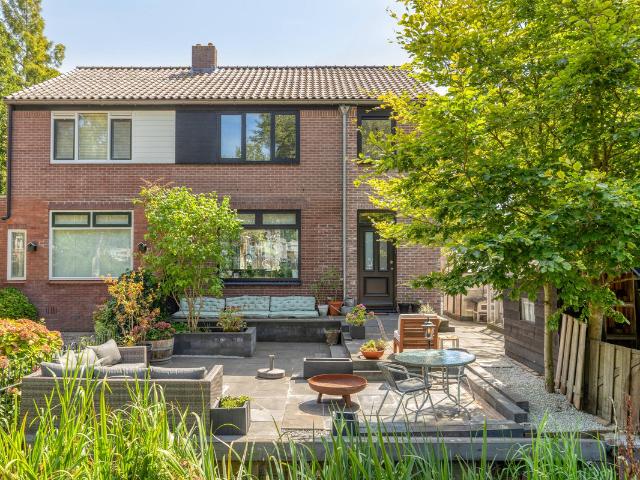 Woning te koop in Nieuwerkerk Aan Den Ijssel, Zuid Holland