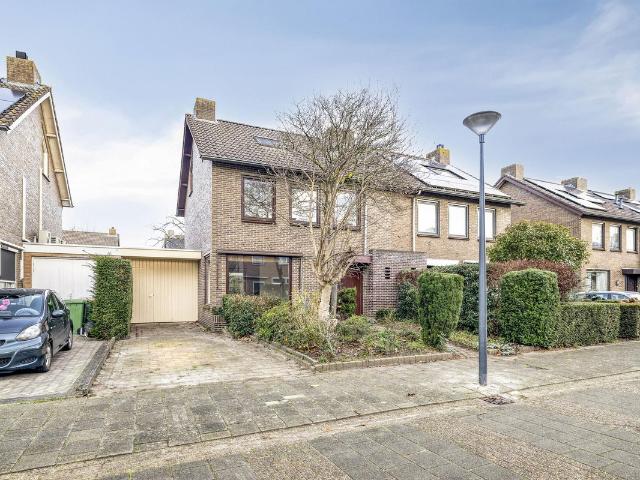 Woning te koop in Teteringen, Noord Brabant