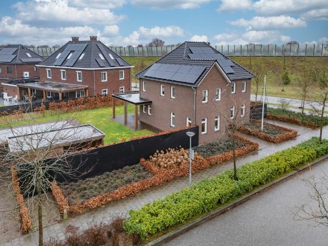 Villa te koop in Hout-Blerick Centrum, Venlo