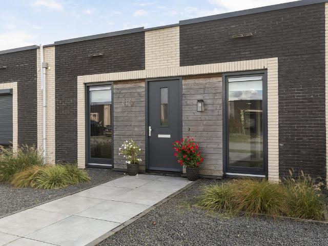 Bungalow te koop in Almere Hout, Almere-haven