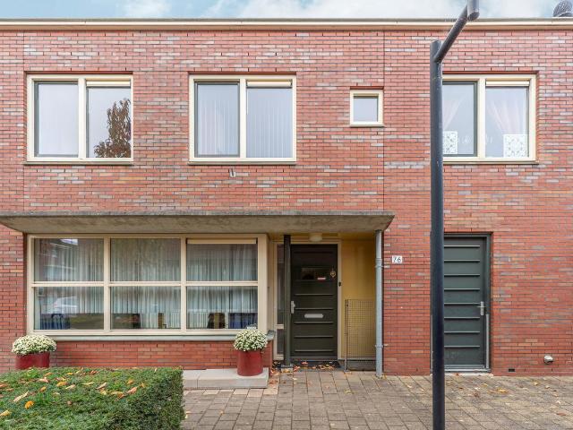Woning te koop in Literatuurwijk, Almere-haven