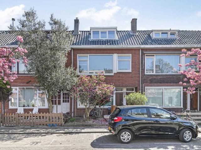 Bovenwoning te koop in Rotterdam, Oud-Charlois