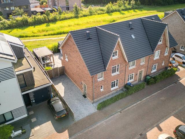 Eengezinswoning te koop in Almere