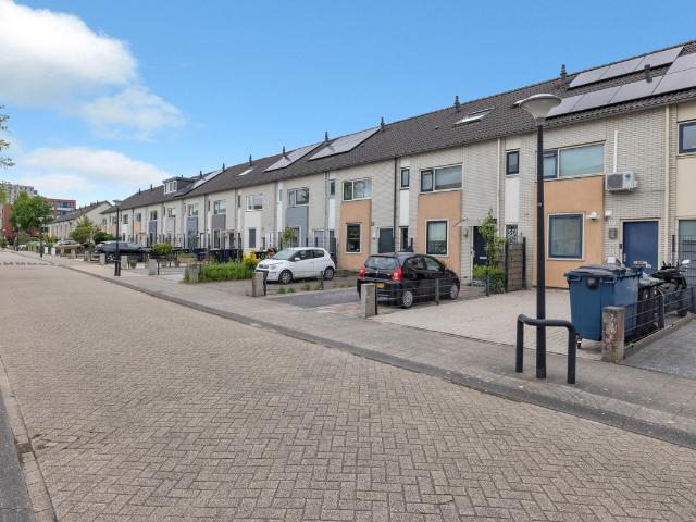Eengezinswoning te koop in Almere, Oostvaardersbuurt