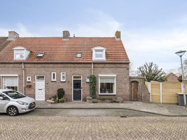 Woning te koop in Welberg, Steenbergen