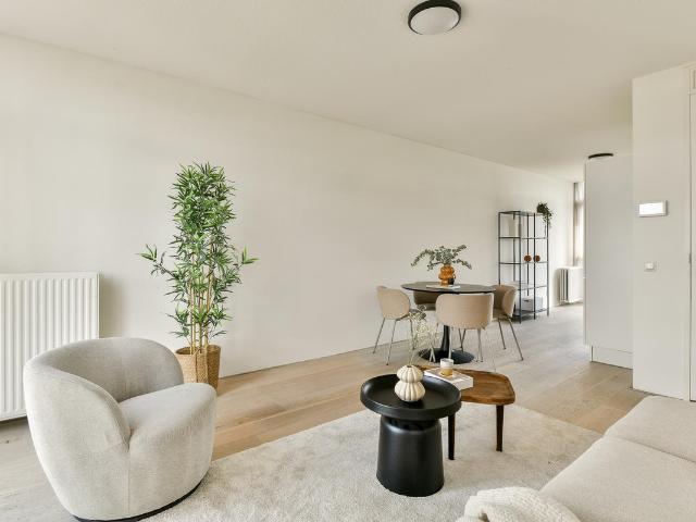 Bovenwoning te koop in Geuzenveld, Amsterdam