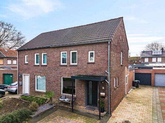 Woning te koop in Lindenheuvel, Geleen