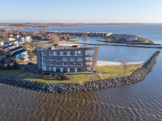 Penthouse te koop in Makkum, Friesland