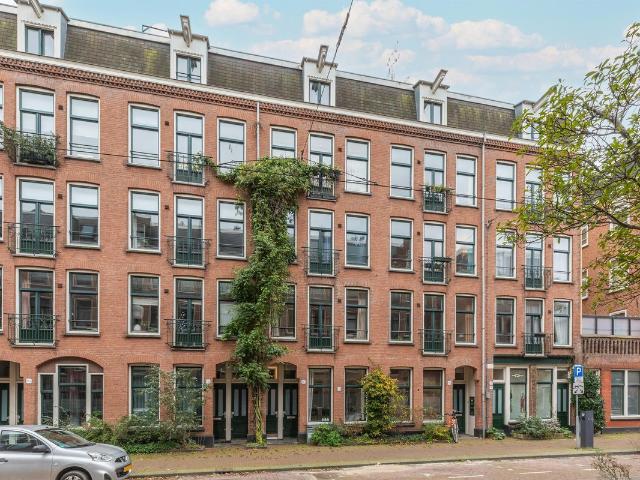 Benedenwoning te koop in West, Amsterdam