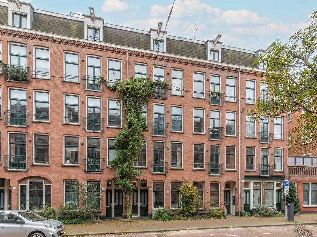 Benedenwoning te koop in Staatsliedenbuurt, Amsterdam