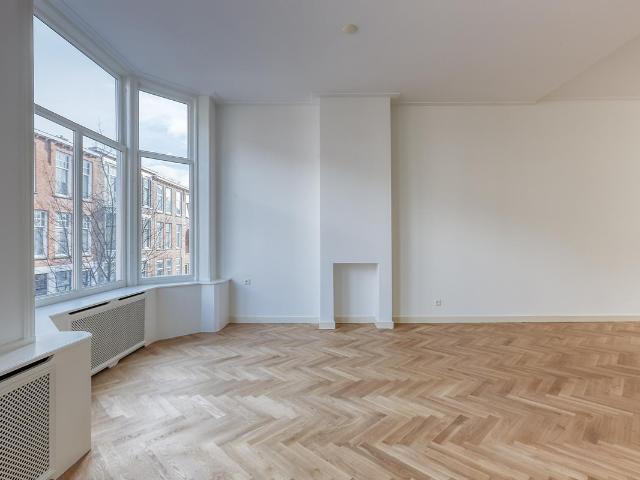 Bovenwoning te koop in Bezuidenhout, Zuid Holland