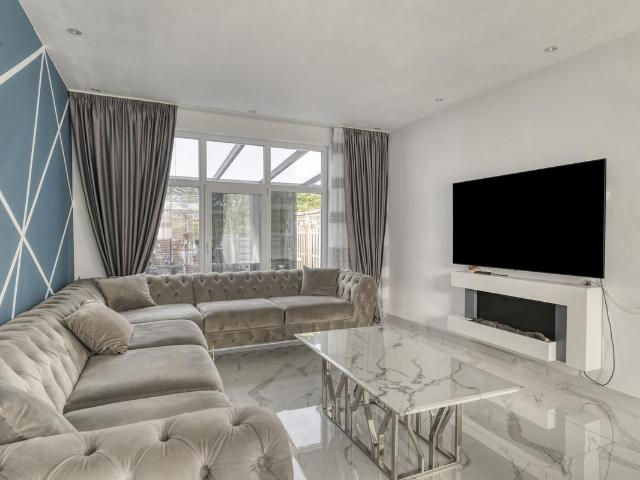 Eengezinswoning te koop in Purmerend, Noord Holland