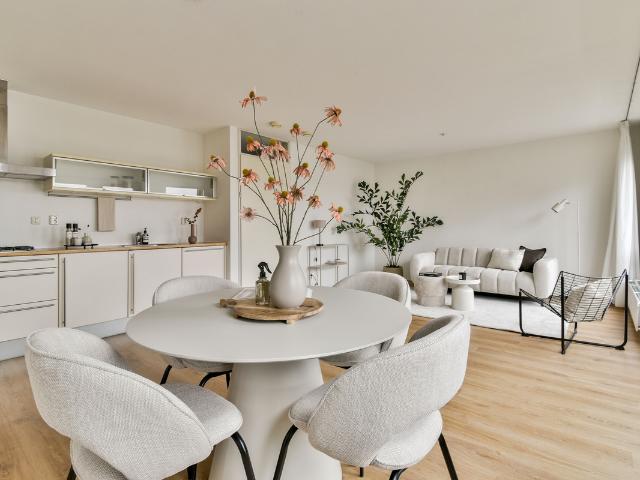 Bovenwoning te koop in West, Amsterdam