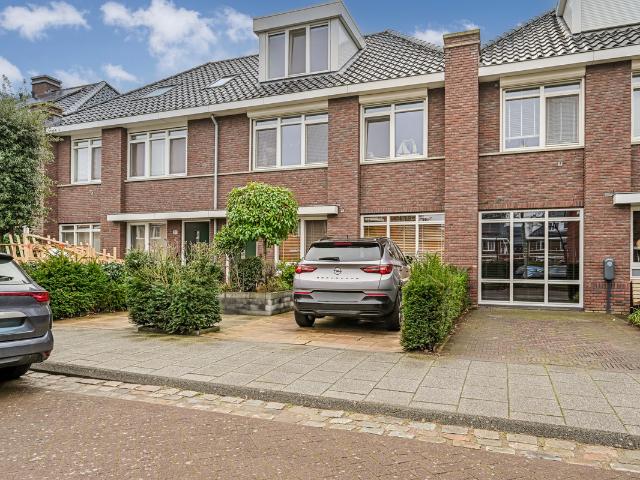 Woning te koop in De Elementen, Spijkenisse