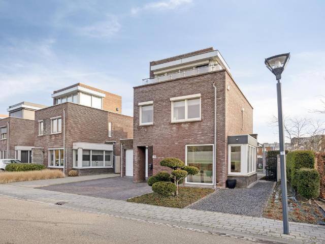 Woning te koop in Hondsbroek, Born