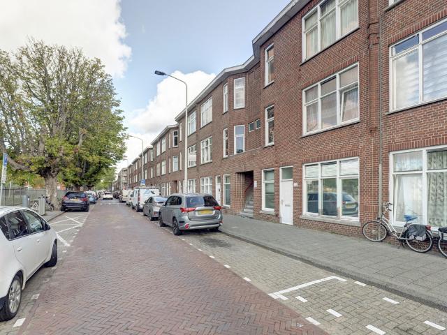 Benedenwoning te koop in Den Haag, Zuid Holland