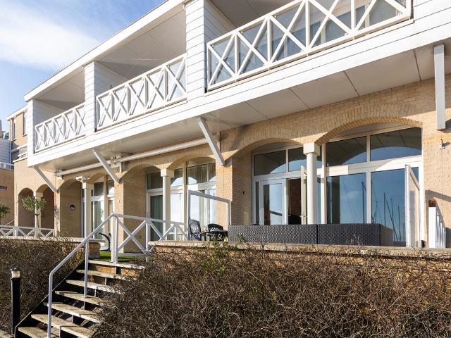 Dubbele Bovenwoning te koop in Ouddorp