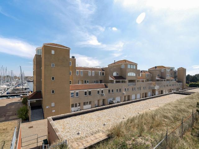 Dubbele Bovenwoning te koop in Ouddorp, Zuid Holland