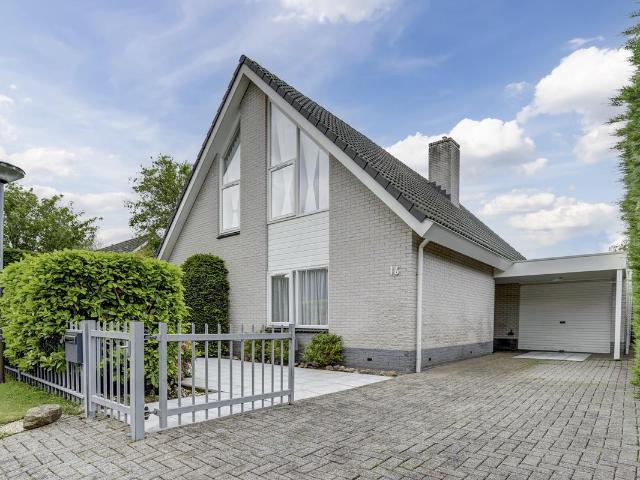 Bungalow te koop in Burgh, Nieuw-Haamstede