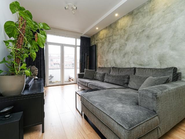 Woning te koop in Charlois, Rotterdam