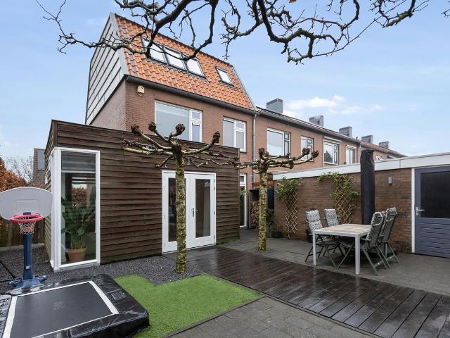 Woning te koop in Koudekerk Aan Den Rijn, Zuid Holland