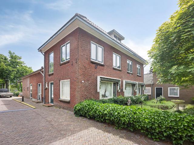 Herenhuis te koop in Dalfsen