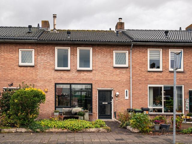 Eengezinswoning te koop in Nieuw-vennep, Noord Holland