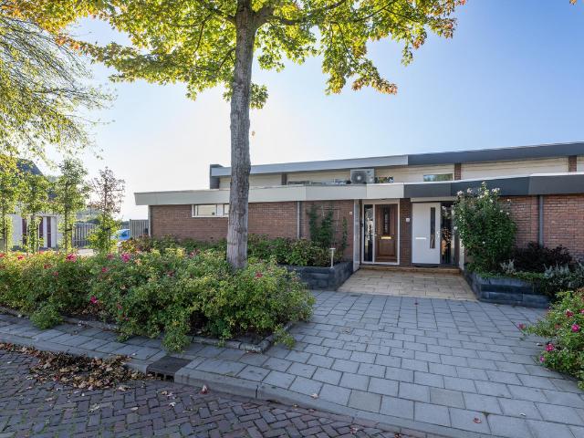 Woning te koop in Stad Aan 't Haringvliet, Zuid Holland