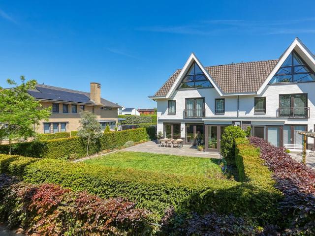 Villa te koop in Nootdorp, Zuid Holland